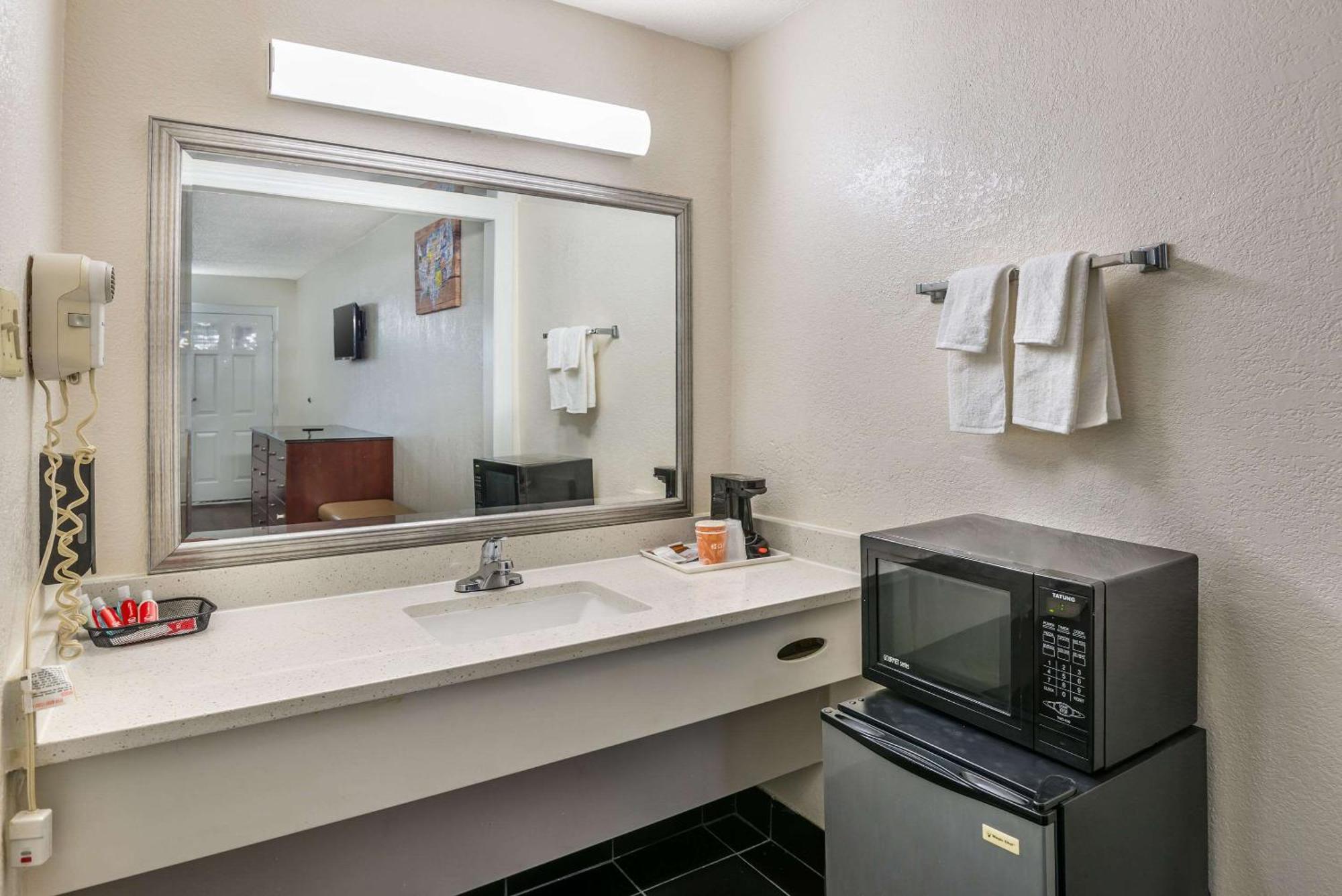 Econo Lodge Richmond-North Chesterfield Exteriér fotografie